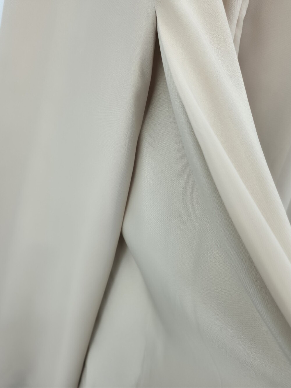 Lavetir Nude Beige Pleated Flutter Sleeve Formal Gown Side Slit Pockets NWT - Picture 9 of 16